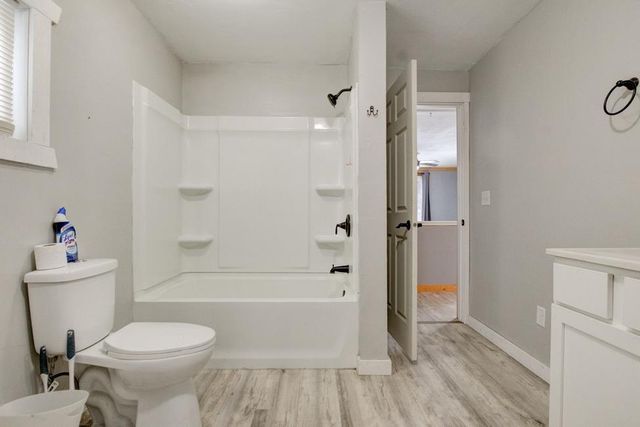 1031 SPRUCE STREET, Marinette, WI 54143