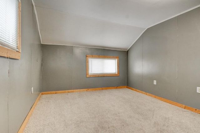 1031 SPRUCE STREET, Marinette, WI 54143