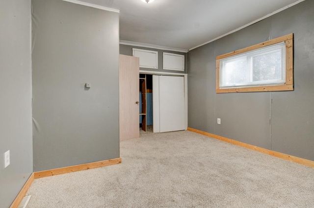 1031 SPRUCE STREET, Marinette, WI 54143