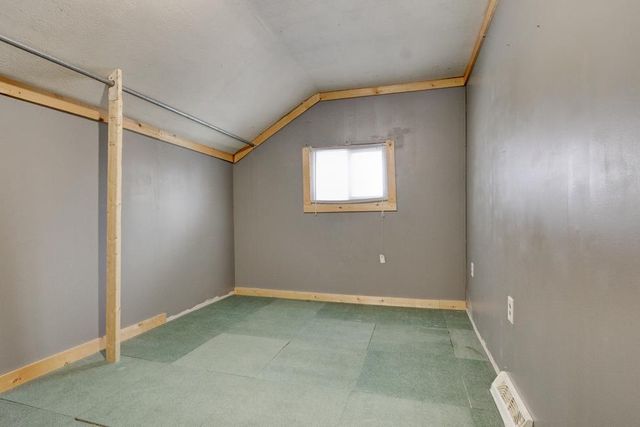 1031 SPRUCE STREET, Marinette, WI 54143