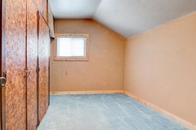 1031 SPRUCE STREET, Marinette, WI 54143