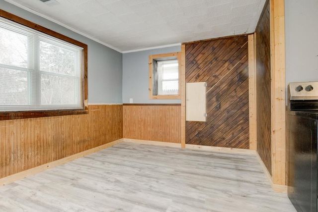 1031 SPRUCE STREET, Marinette, WI 54143