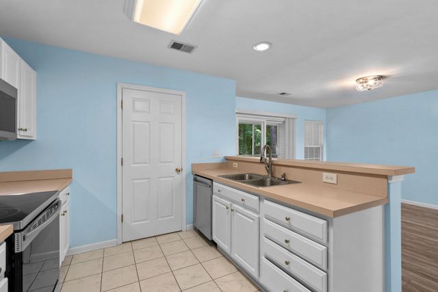 1096 Harvester Cir, Myrtle Beach, SC 29579