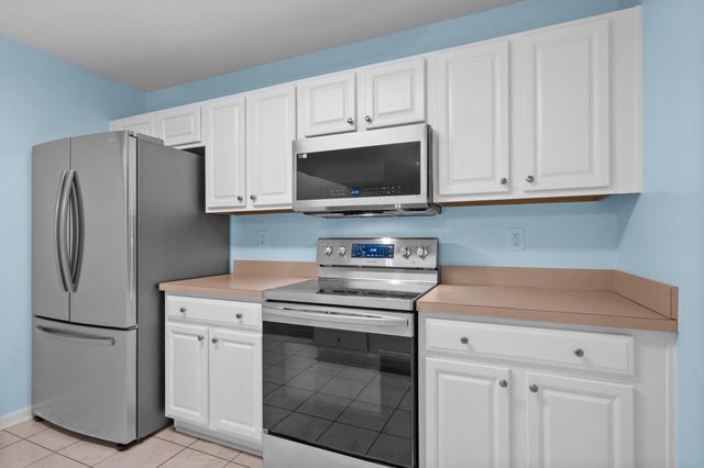 1096 Harvester Cir, Myrtle Beach, SC 29579