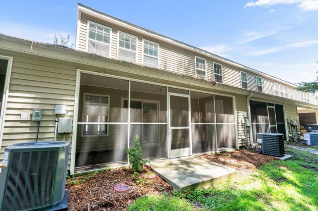 1096 Harvester Cir, Myrtle Beach, SC 29579