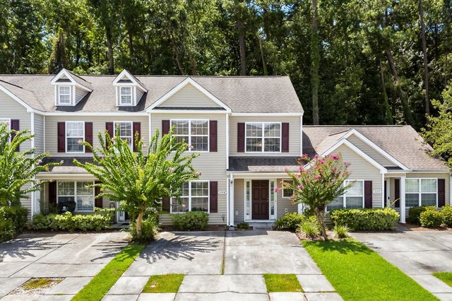1096 Harvester Cir, Myrtle Beach, SC 29579