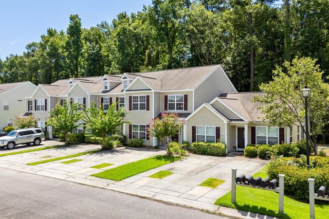1096 Harvester Cir, Myrtle Beach, SC 29579