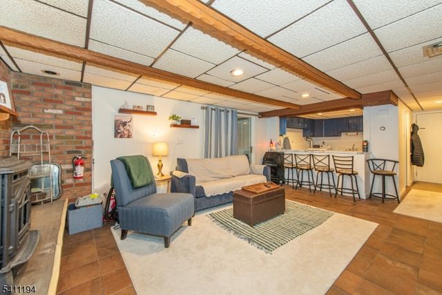 5 Winding Way, Andover Twp., NJ 07821