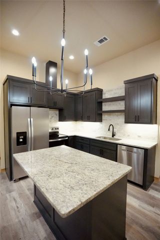 320 Summit Drive, Mineral Wells, TX 76067