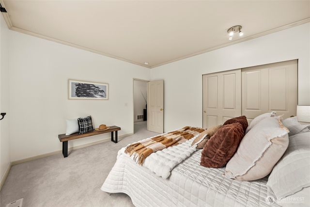 4450 248th Lane SE, Sammamish, WA 98029