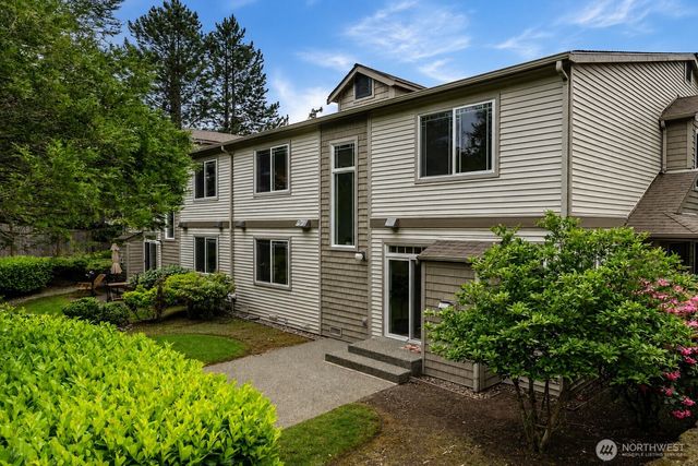 4450 248th Lane SE, Sammamish, WA 98029