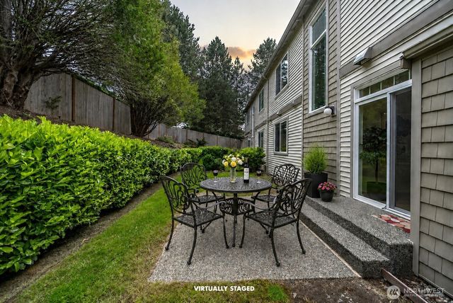 4450 248th Lane SE, Sammamish, WA 98029