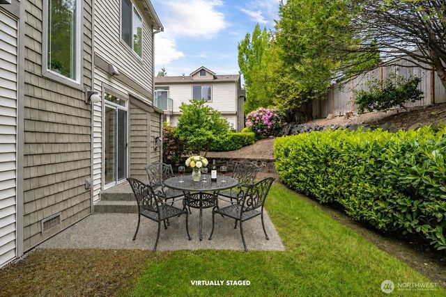 4450 248th Lane SE, Sammamish, WA 98029