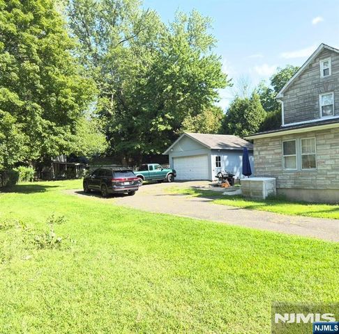 704 Franklin Turnpike, Allendale, NJ 07401