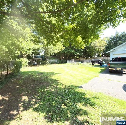704 Franklin Turnpike, Allendale, NJ 07401