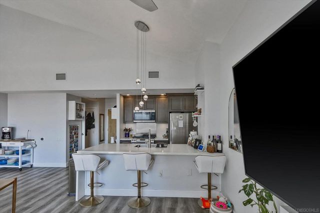 350 11th Ave 922, San Diego, CA 92101