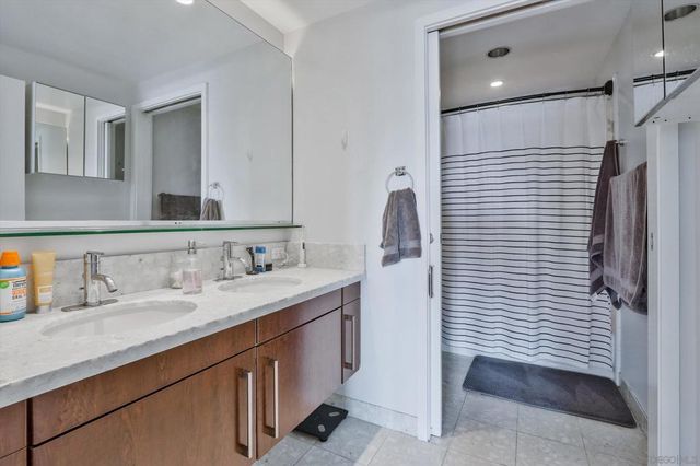 350 11th Ave 922, San Diego, CA 92101