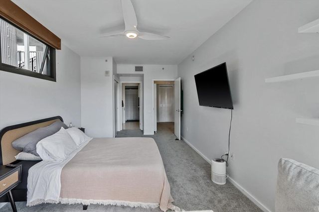 350 11th Ave 922, San Diego, CA 92101