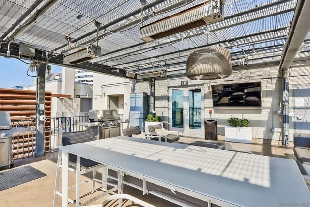 350 11th Ave 922, San Diego, CA 92101