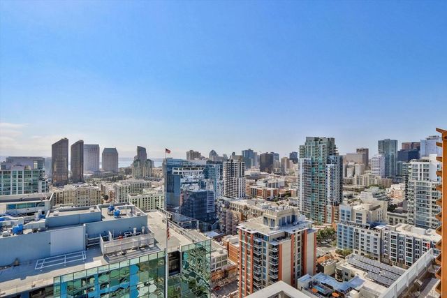 350 11th Ave 922, San Diego, CA 92101