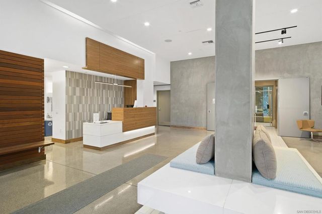 350 11th Ave 922, San Diego, CA 92101