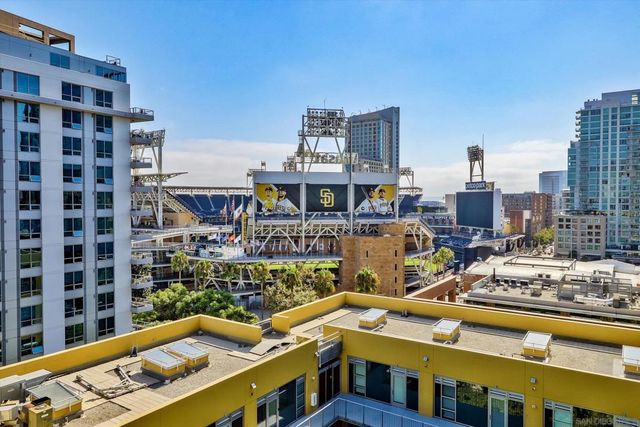 350 11th Ave 922, San Diego, CA 92101