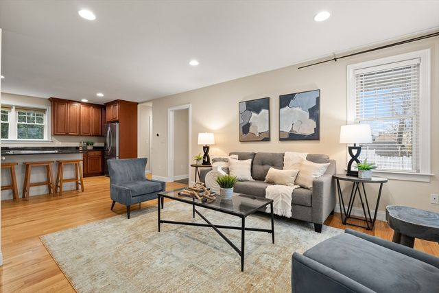 210 School, Framingham, MA 01701