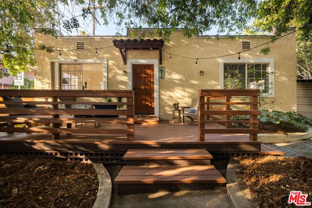 1625 Montana Street, Los Angeles, CA 90026