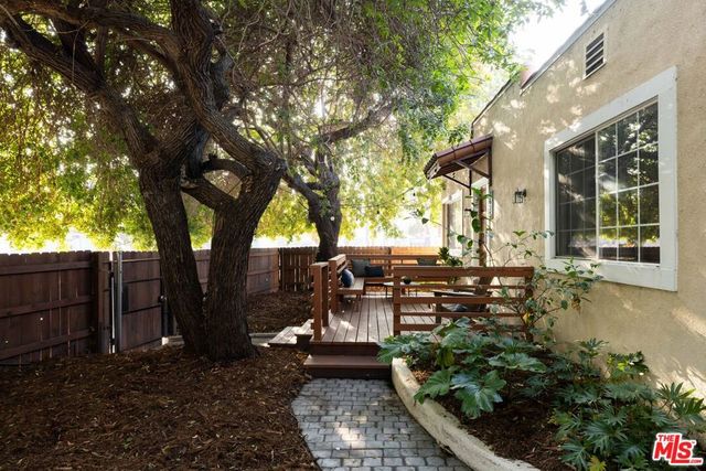 1625 Montana Street, Los Angeles, CA 90026