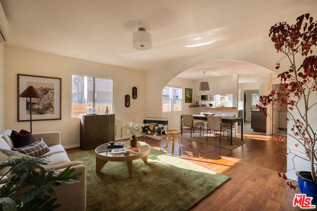 1625 Montana Street, Los Angeles, CA 90026
