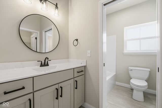 902 S Hoke Avenue, Frankfort, IN 46041