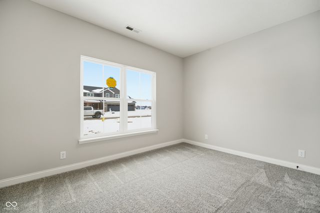 902 S Hoke Avenue, Frankfort, IN 46041