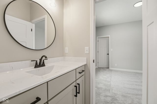 902 S Hoke Avenue, Frankfort, IN 46041