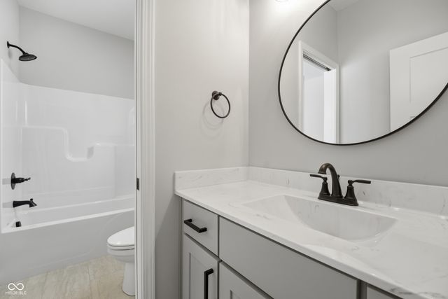 902 S Hoke Avenue, Frankfort, IN 46041