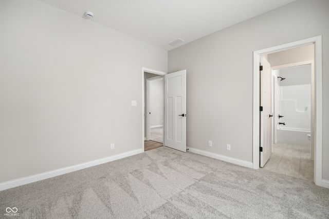 902 S Hoke Avenue, Frankfort, IN 46041