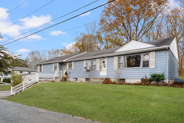 19 Cedarcrest Drive, Preston, CT 06365