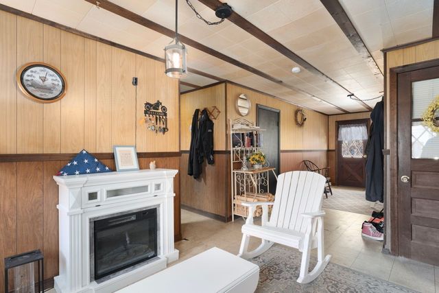 19 Cedarcrest Drive, Preston, CT 06365