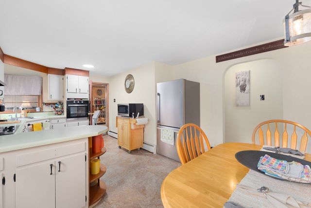 19 Cedarcrest Drive, Preston, CT 06365