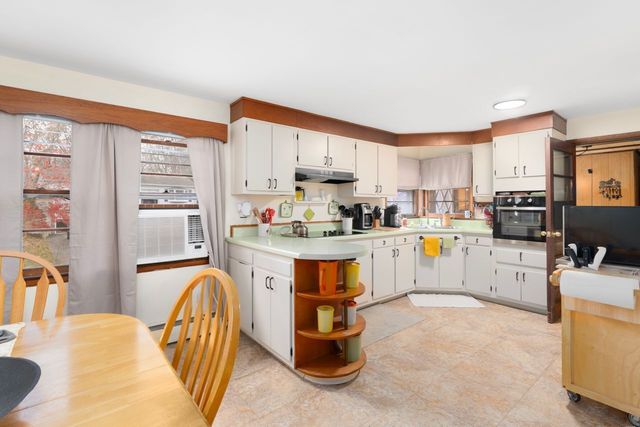 19 Cedarcrest Drive, Preston, CT 06365