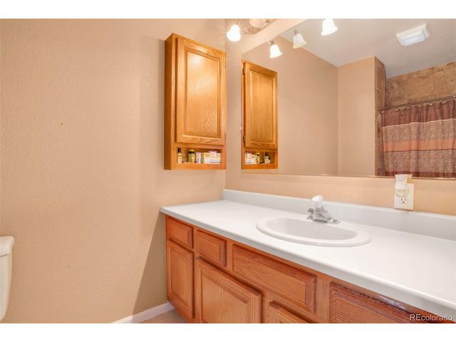 210 Elm St, Bennett, CO 80102