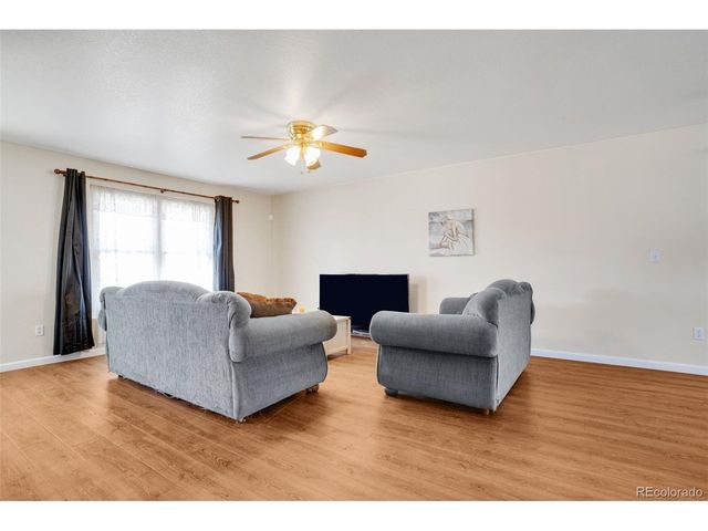 210 Elm St, Bennett, CO 80102