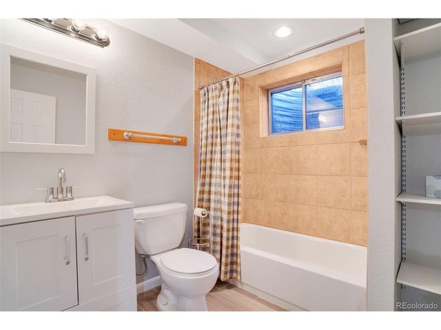 210 Elm St, Bennett, CO 80102