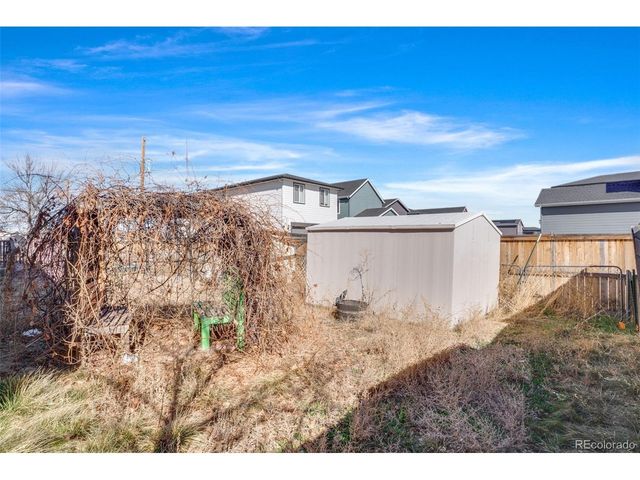 210 Elm St, Bennett, CO 80102