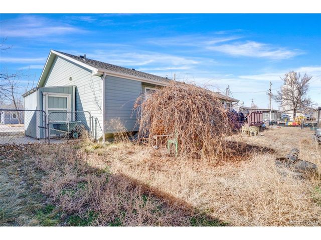210 Elm St, Bennett, CO 80102