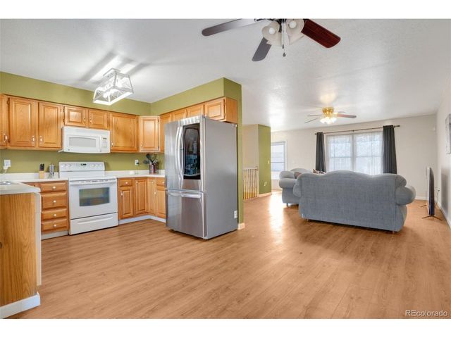 210 Elm St, Bennett, CO 80102