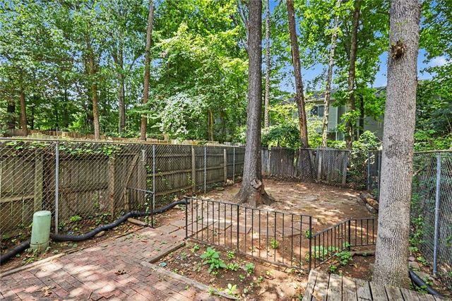 5582 Stonington Trace Parkway, Stone Mountain, GA 30087