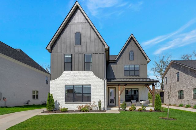 3270 Sassafras Ln, Thompsons Station, TN 37179