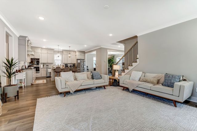 3270 Sassafras Ln, Thompsons Station, TN 37179