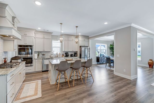 3270 Sassafras Ln, Thompsons Station, TN 37179