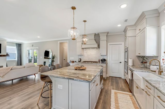 3270 Sassafras Ln, Thompsons Station, TN 37179